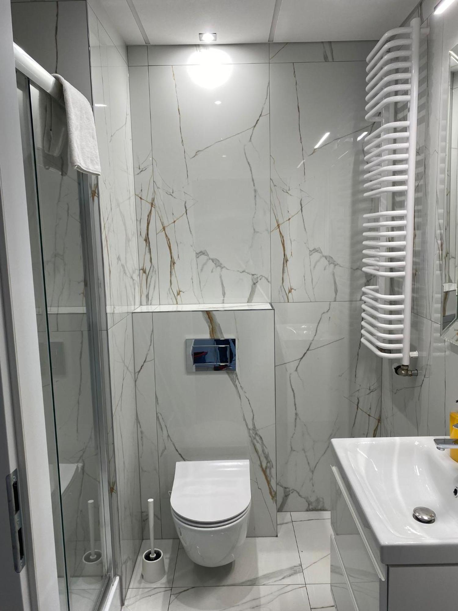 Warszawski Hongkong, Kultowe Miejsce Varsovie Extérieur photo