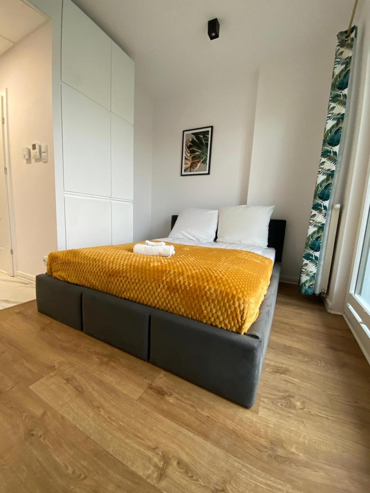 Warszawski Hongkong, Kultowe Miejsce Varsovie Extérieur photo