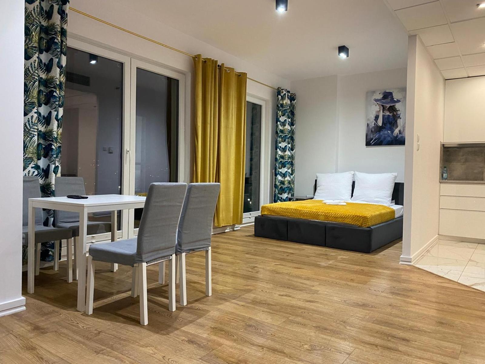 Warszawski Hongkong, Kultowe Miejsce Varsovie Extérieur photo